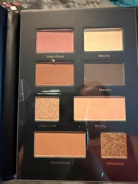 Neutral Eyeshadow Palette in Pink, Gold & Brown Shades
